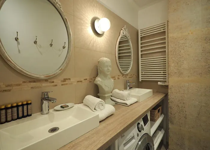 Saint Germain Elegant Chicsuites