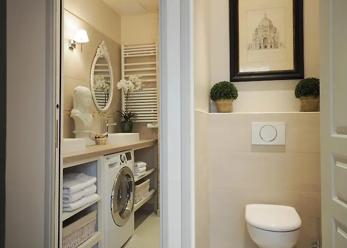 Апартаменты Saint Germain Elegant Chicsuites *